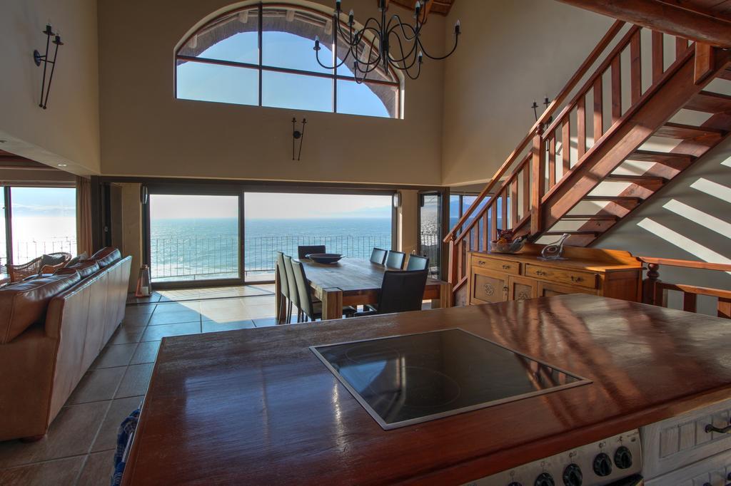 Whale Huys Luxury Oceanfront Eco Villa Гансбай Номер фото