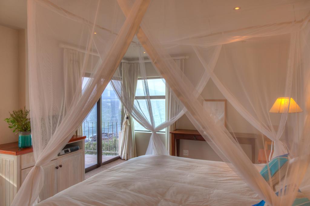 Whale Huys Luxury Oceanfront Eco Villa Гансбай Номер фото