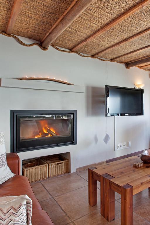 Whale Huys Luxury Oceanfront Eco Villa Гансбай Екстер'єр фото