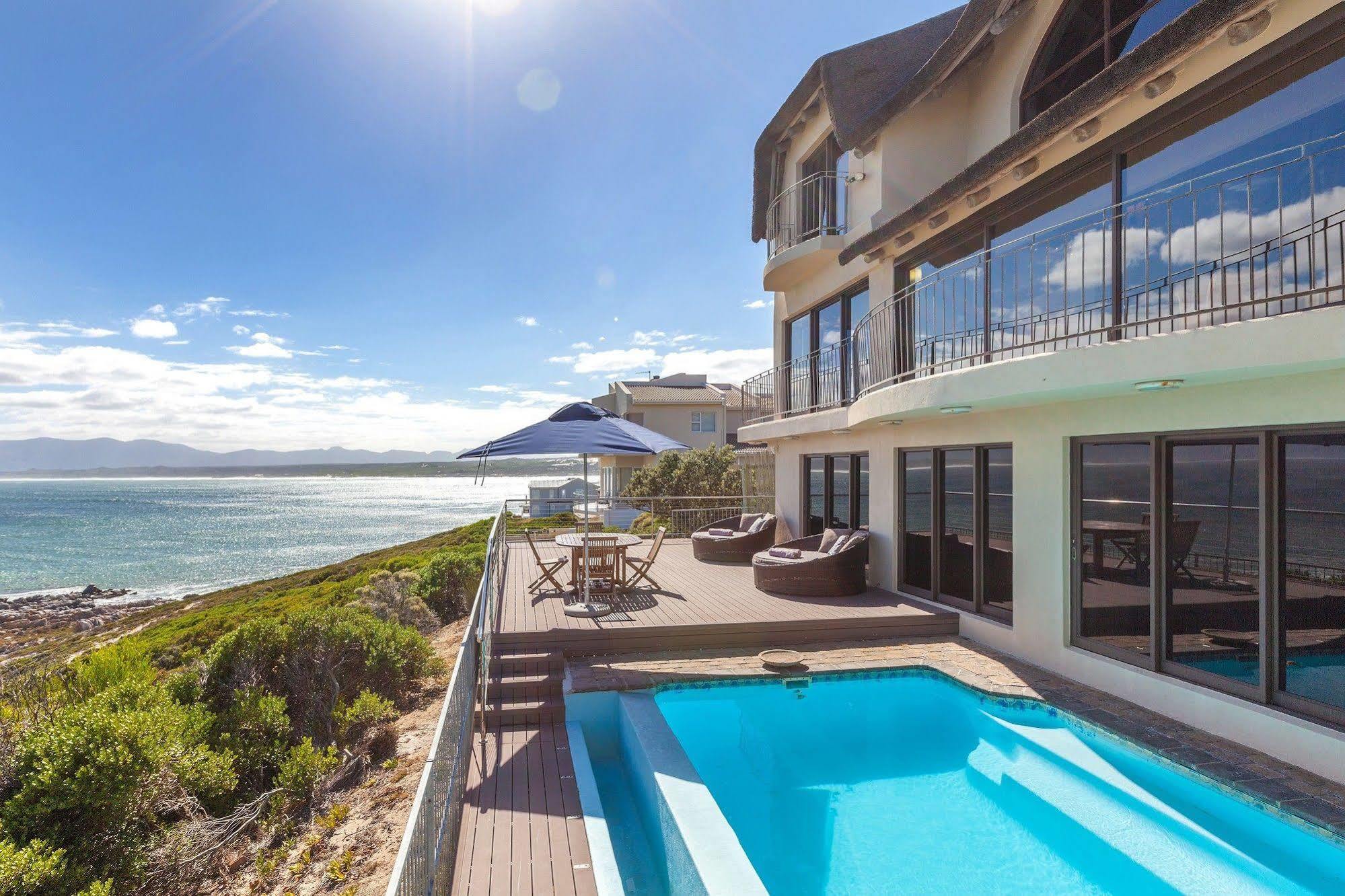 Whale Huys Luxury Oceanfront Eco Villa Гансбай Екстер'єр фото