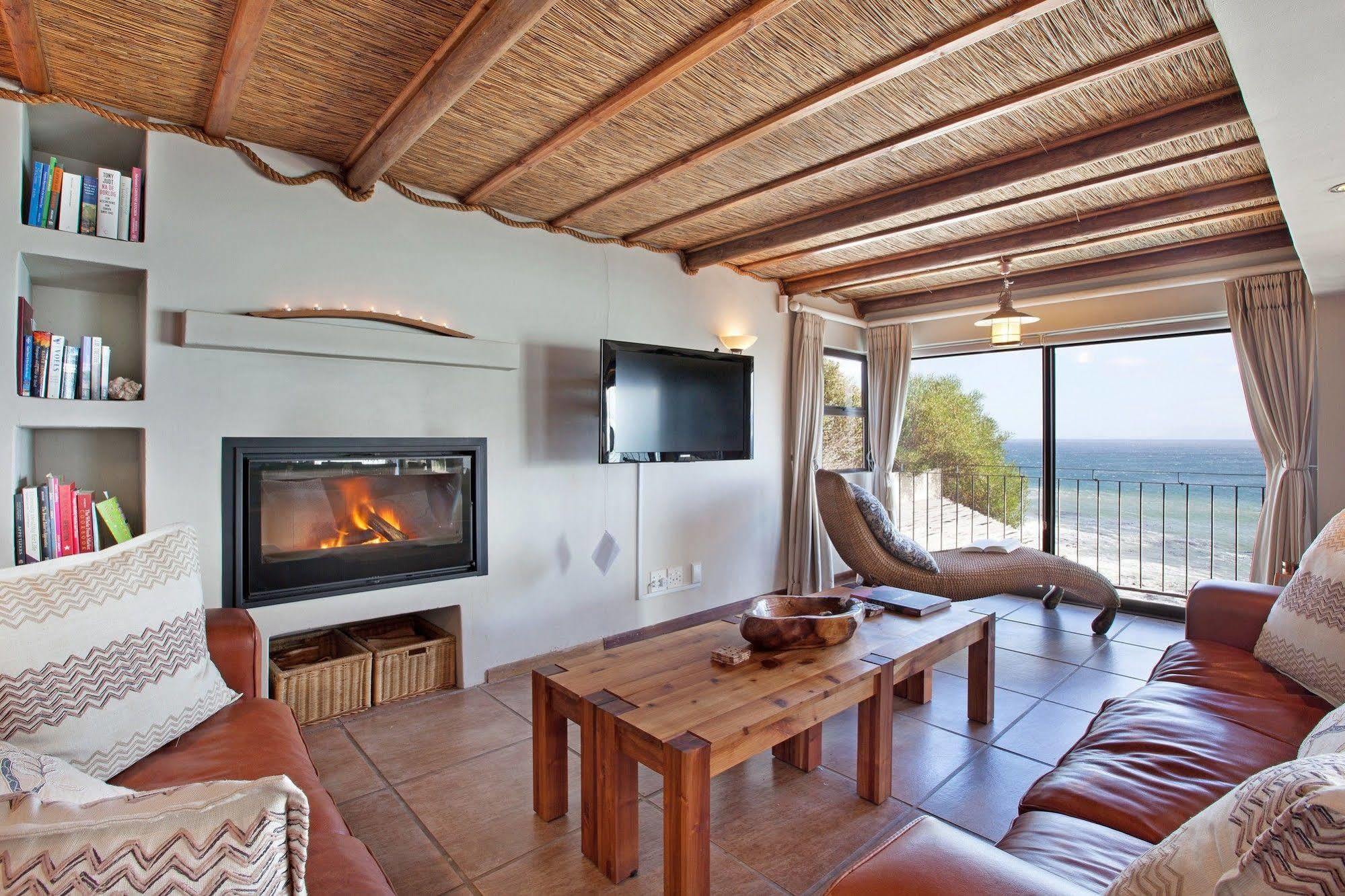 Whale Huys Luxury Oceanfront Eco Villa Гансбай Екстер'єр фото